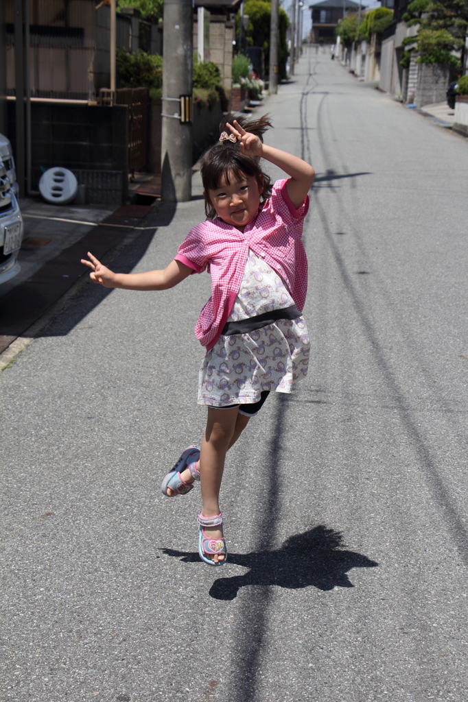 飛ぶから撮って！