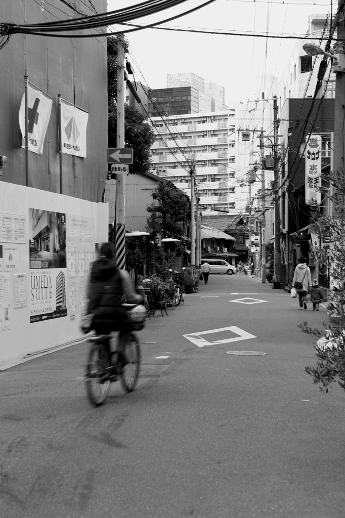 中崎町 4