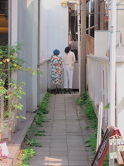 路地奥の夫婦