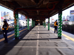 下北沢駅のホーム