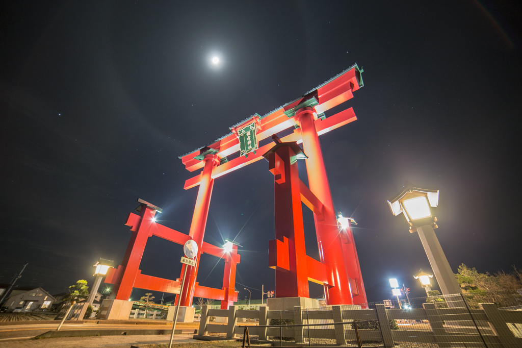 月ハロ時々鳥居のちオリオン