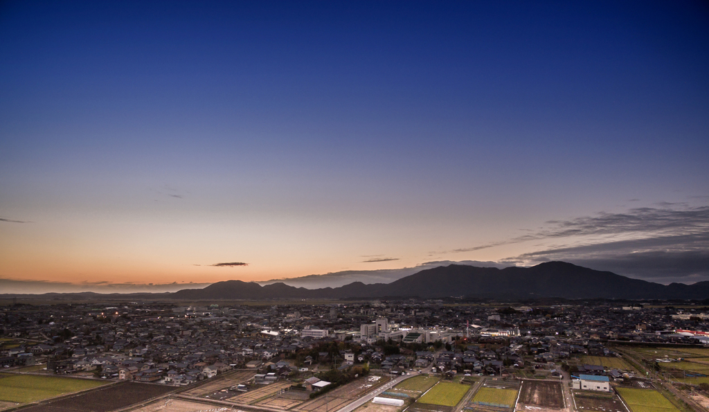 弥彦夕景（地上70m）
