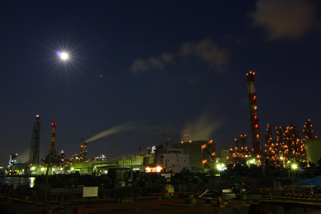 工場萌えな夜。。。。