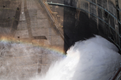 虹が出たクロヨン