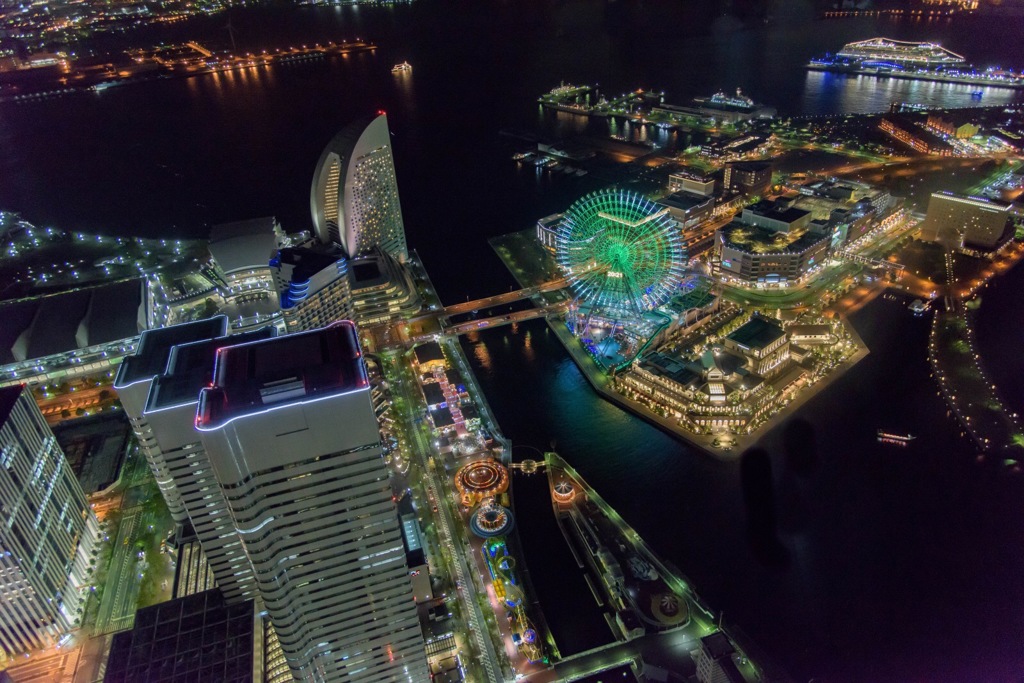 横浜ランドマークタワーからの夜景