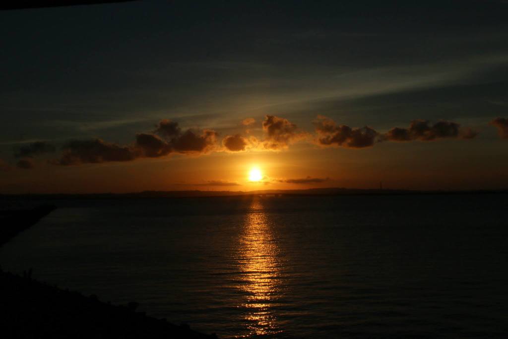 浜比嘉大橋からの夕日