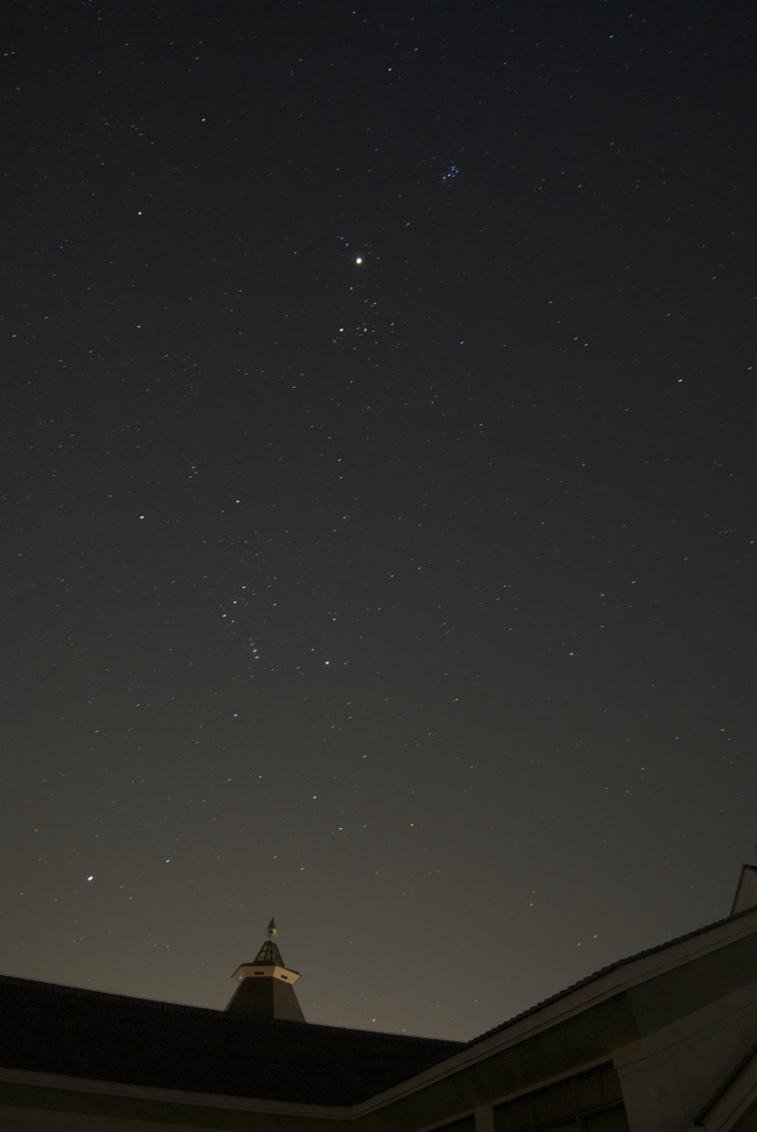 小諸高原美術館からの星空