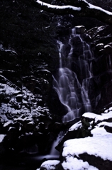 home-waterfall 2 -snow style-