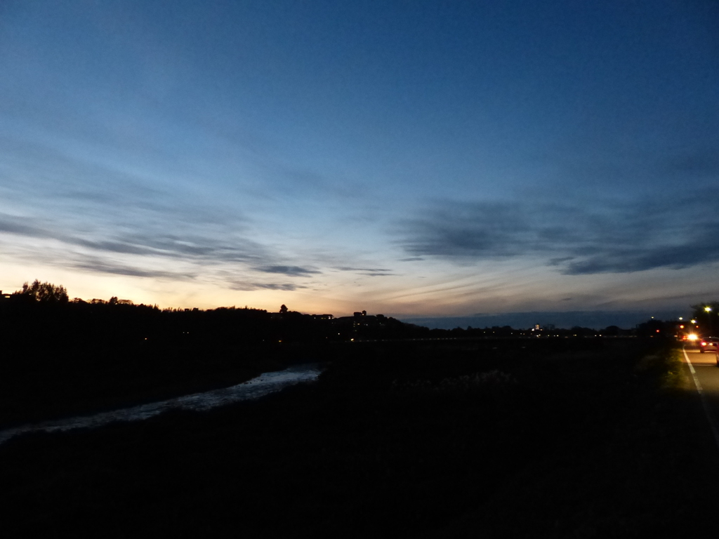 金沢・犀川の夕暮れ