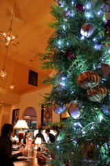 カフェのクリスマスツリー