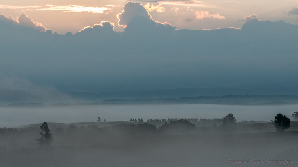 Misty September 8 仄光
