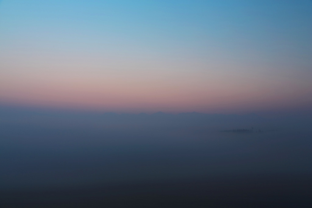 濃霧の景