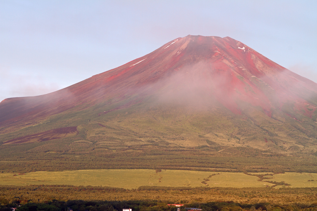 早朝に富士山