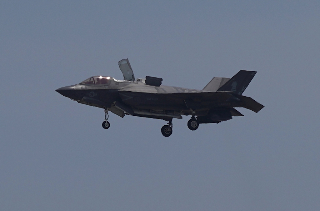 ホバリング　F-35B   岩国航空基地フレンドシップデー2019