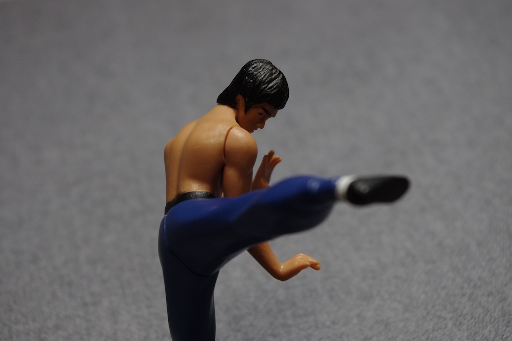 リーさまハイキック