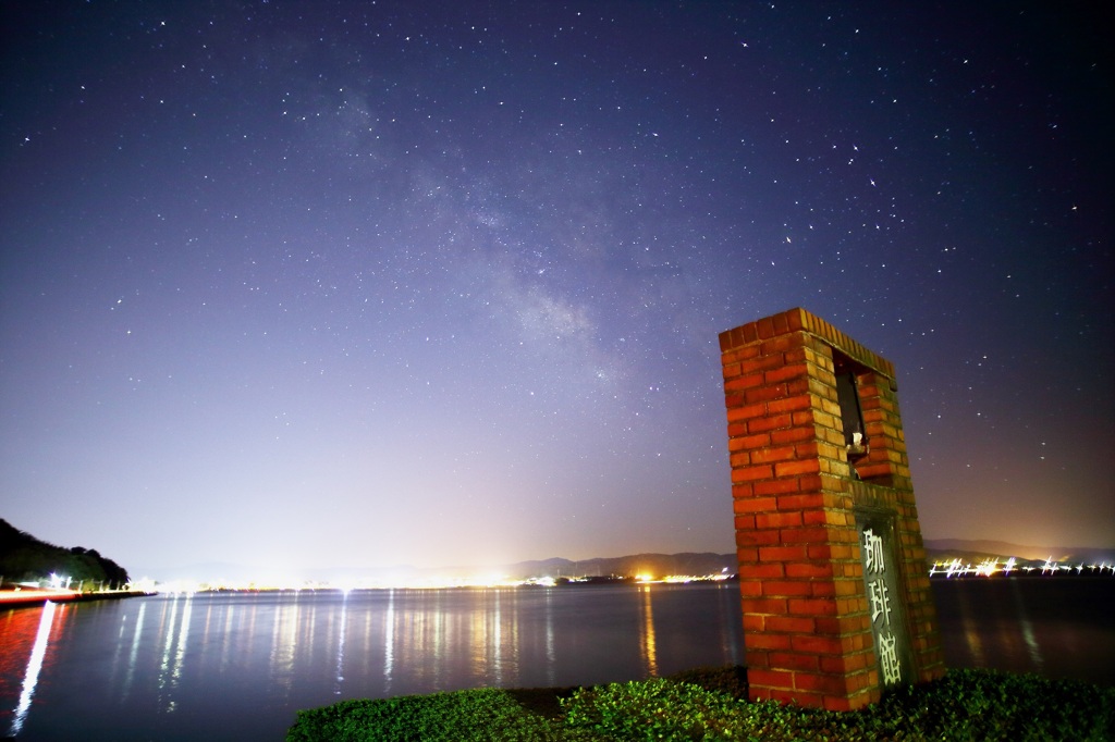 5月8日穴道湖喫茶珈琲館前
