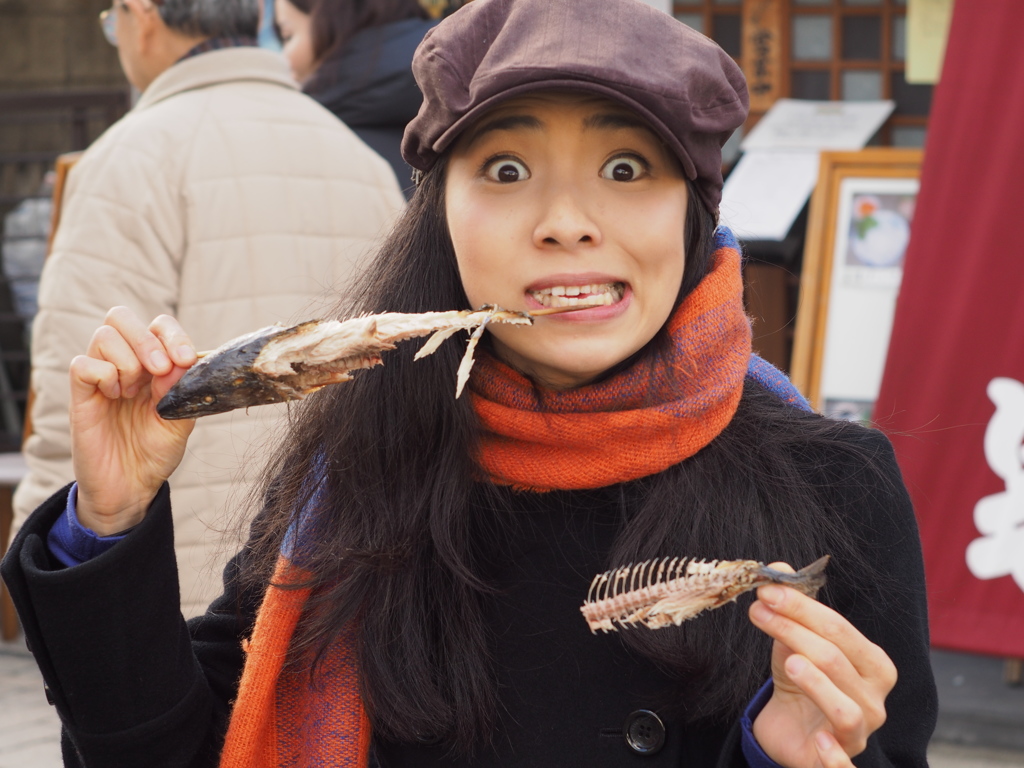 食べ歩き　(葉鰹)