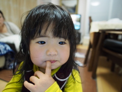 物欲しげな瞳