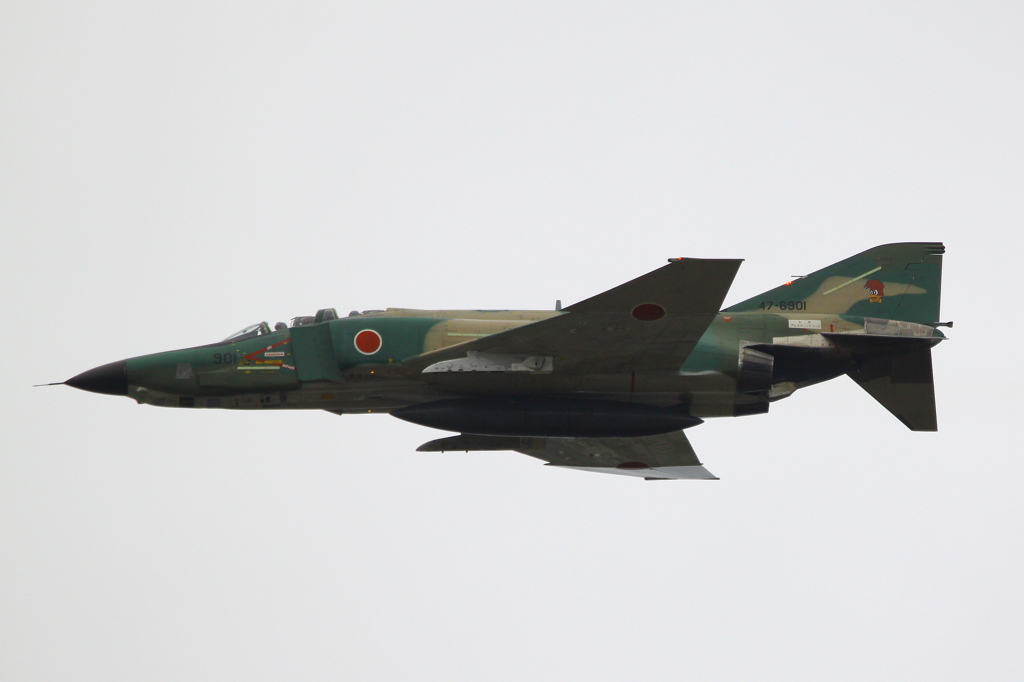 RF-4