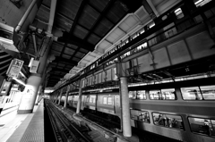 上野駅、午前９時前