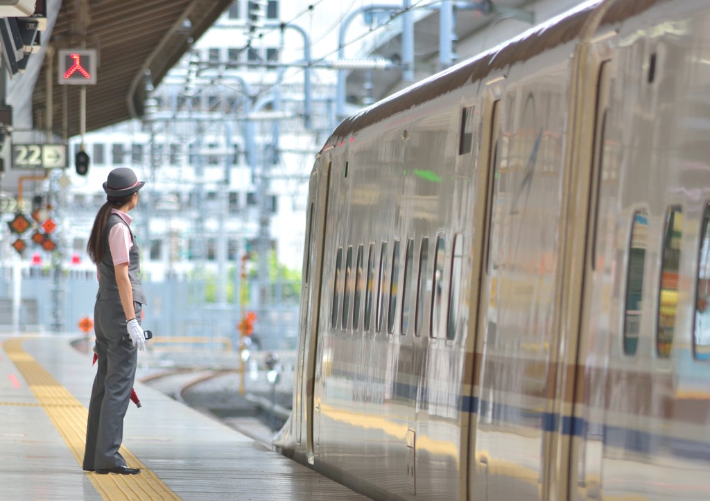 職業：駅員