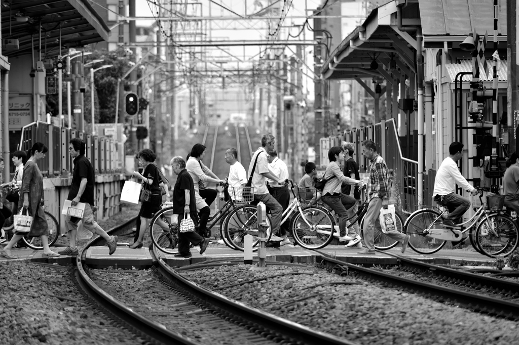 踏切のある風景