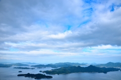 瀬戸内海が見渡せる丘で
