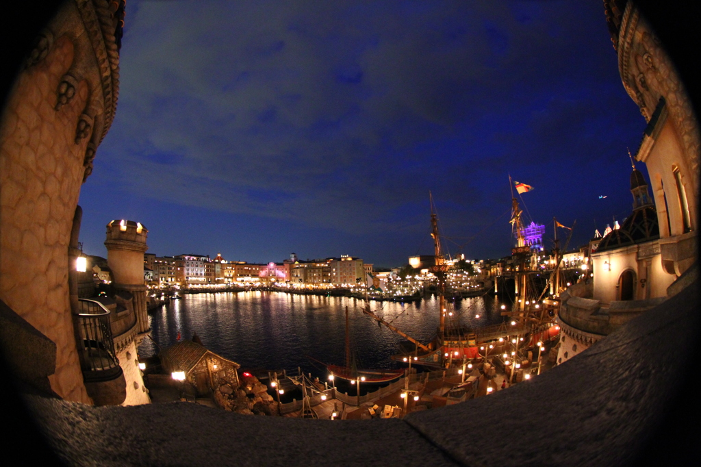 ディズニーシーの夜景