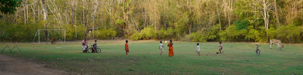 みんなでサッカー