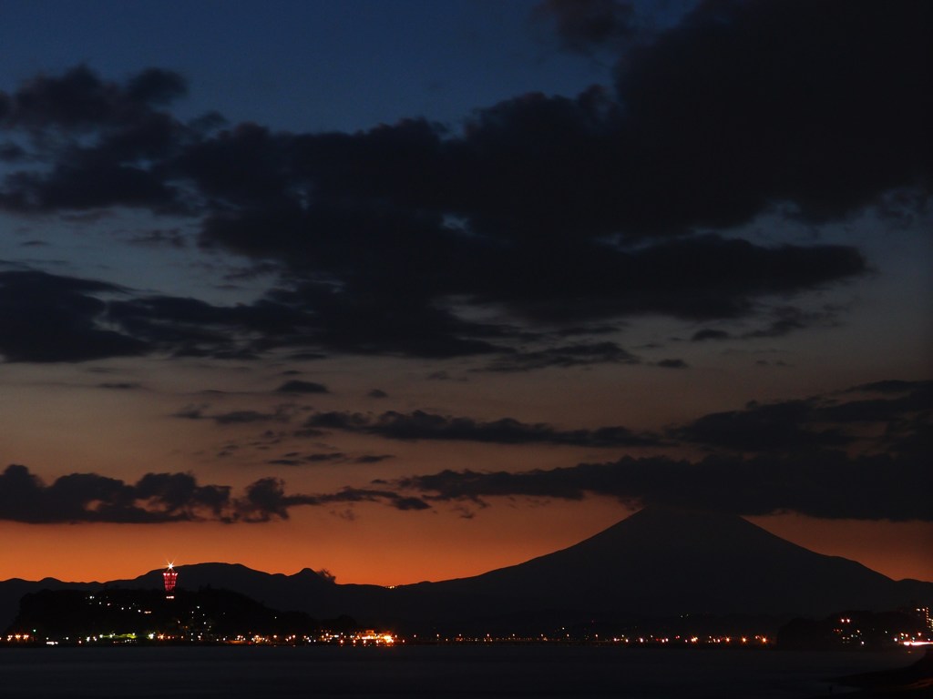 富士と江の島