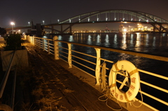 救命浮環と夢舞大橋