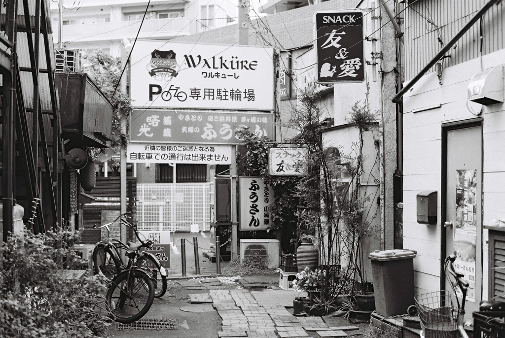 路地裏の風景