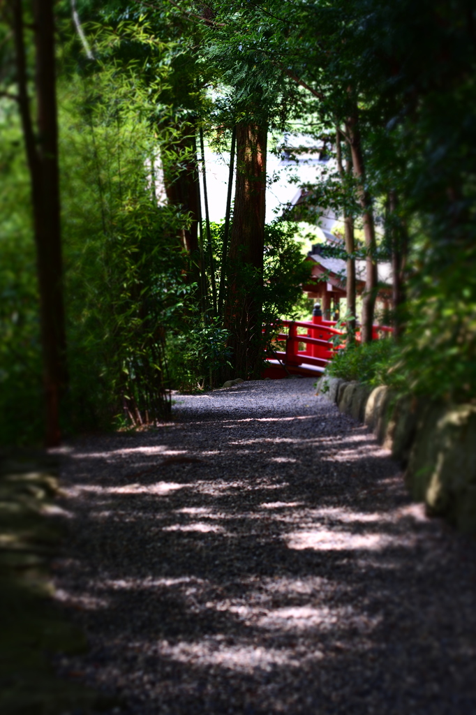 朱色の橋