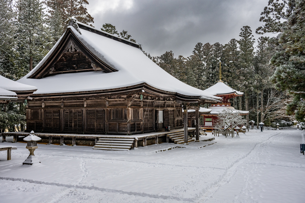 高野山・雪の日