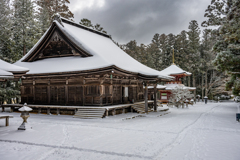 高野山・雪の日