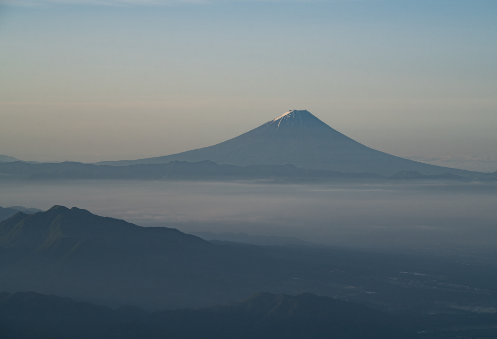 八ヶ岳・赤岳より富士