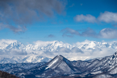 2025戸隠スキー・一夜山と鹿島槍ヶ岳・五竜岳(拡大すると武田菱が見える）唐松岳