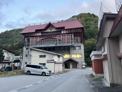 尾瀬と会津駒の旅・桧枝岐村役場