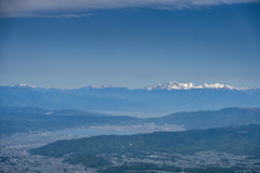 編笠山から・諏訪湖を下に右に北アルプス、中央に御岳山、左に乗鞍岳