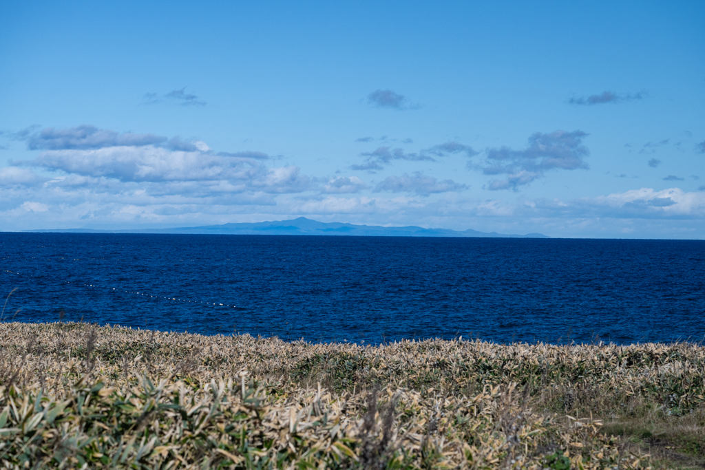 ノッカマップ埼から見たクナシリ島