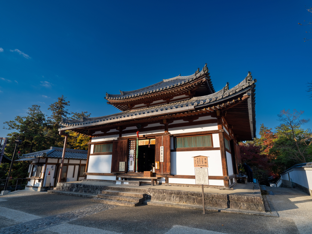 四月堂