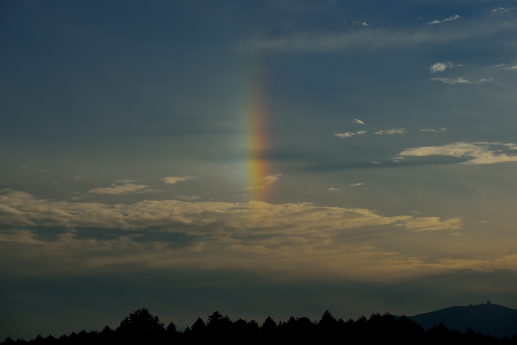 蓼科で見た縦型の虹2 By オガクズ Id 写真共有サイト Photohito
