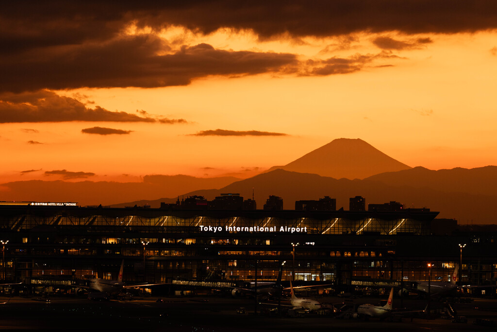 富士山と羽田空港