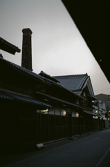 酒蔵に灯りが灯る　kodak400