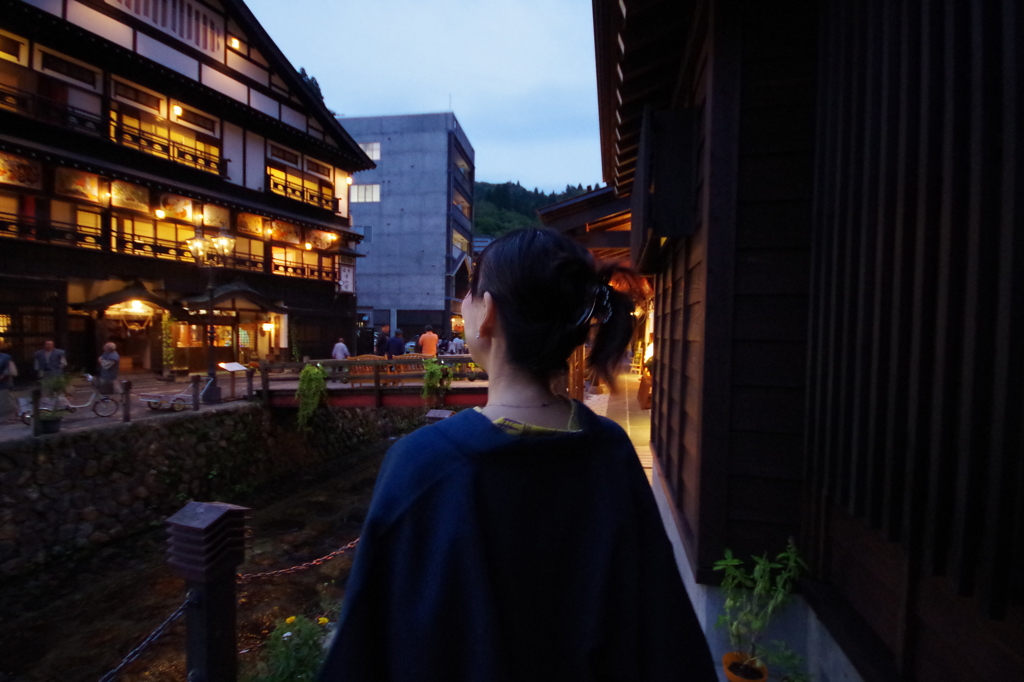 銀山温泉の夕景