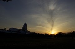 ある航空公園の夕陽