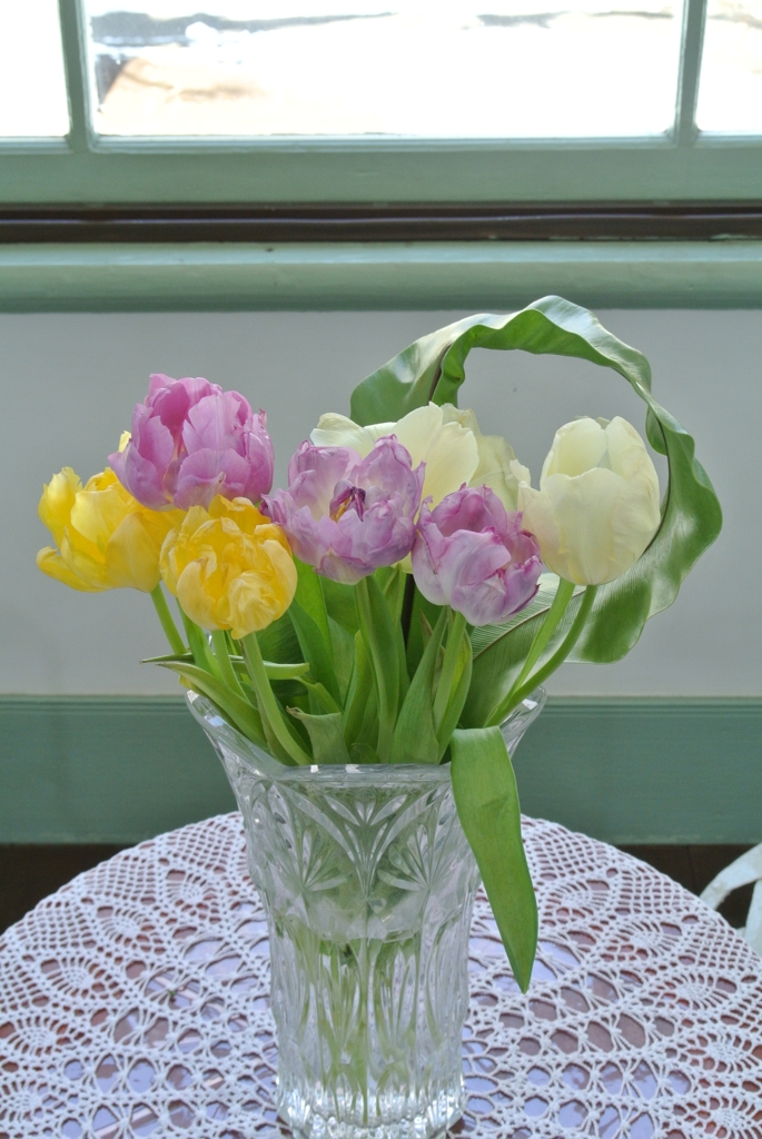 table flower