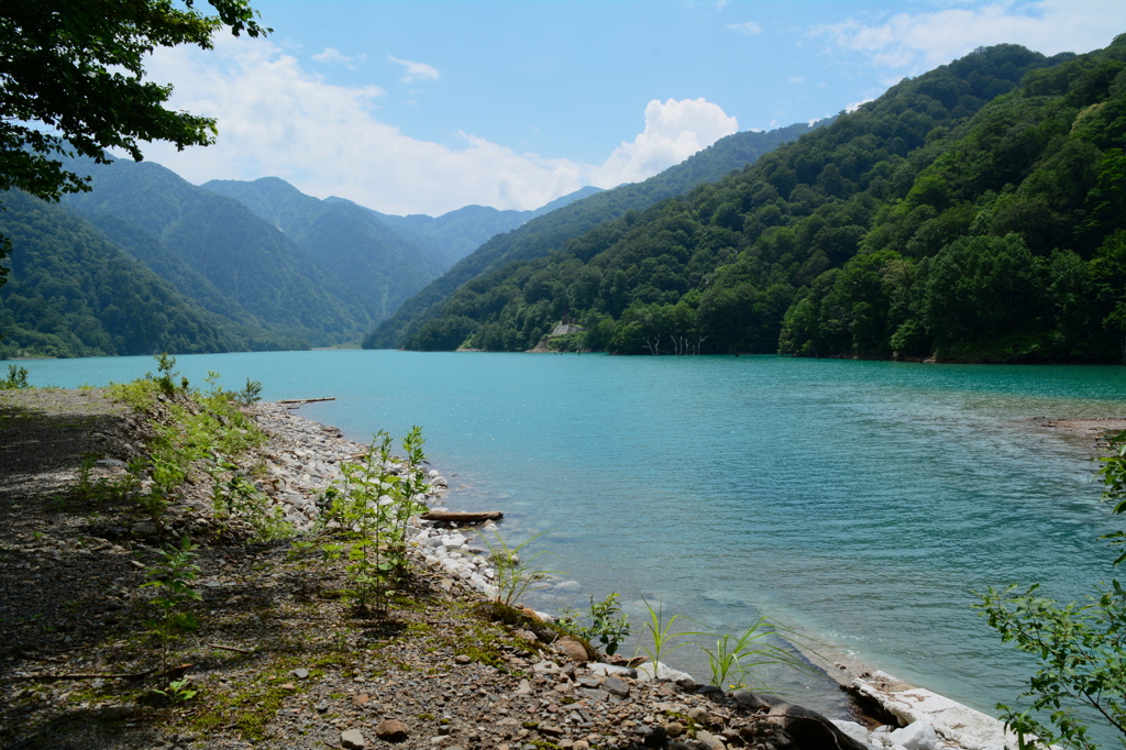 HIDDEN LAKE