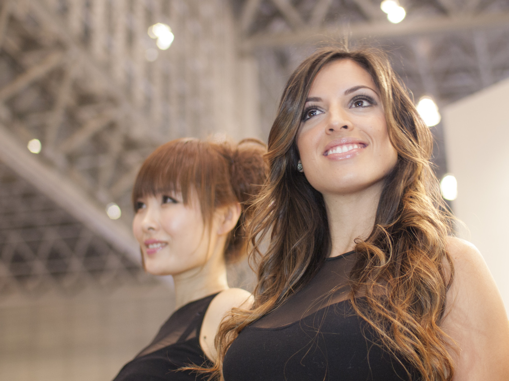 2014 東京オートサロン (Sayu & Estefania)