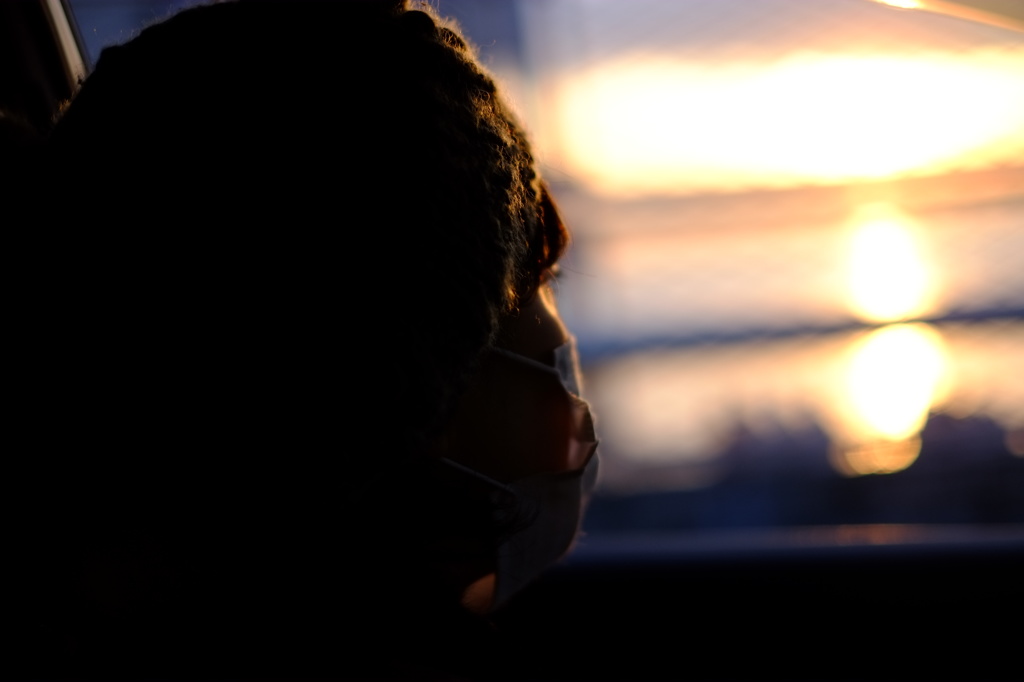 渋滞中の夕日